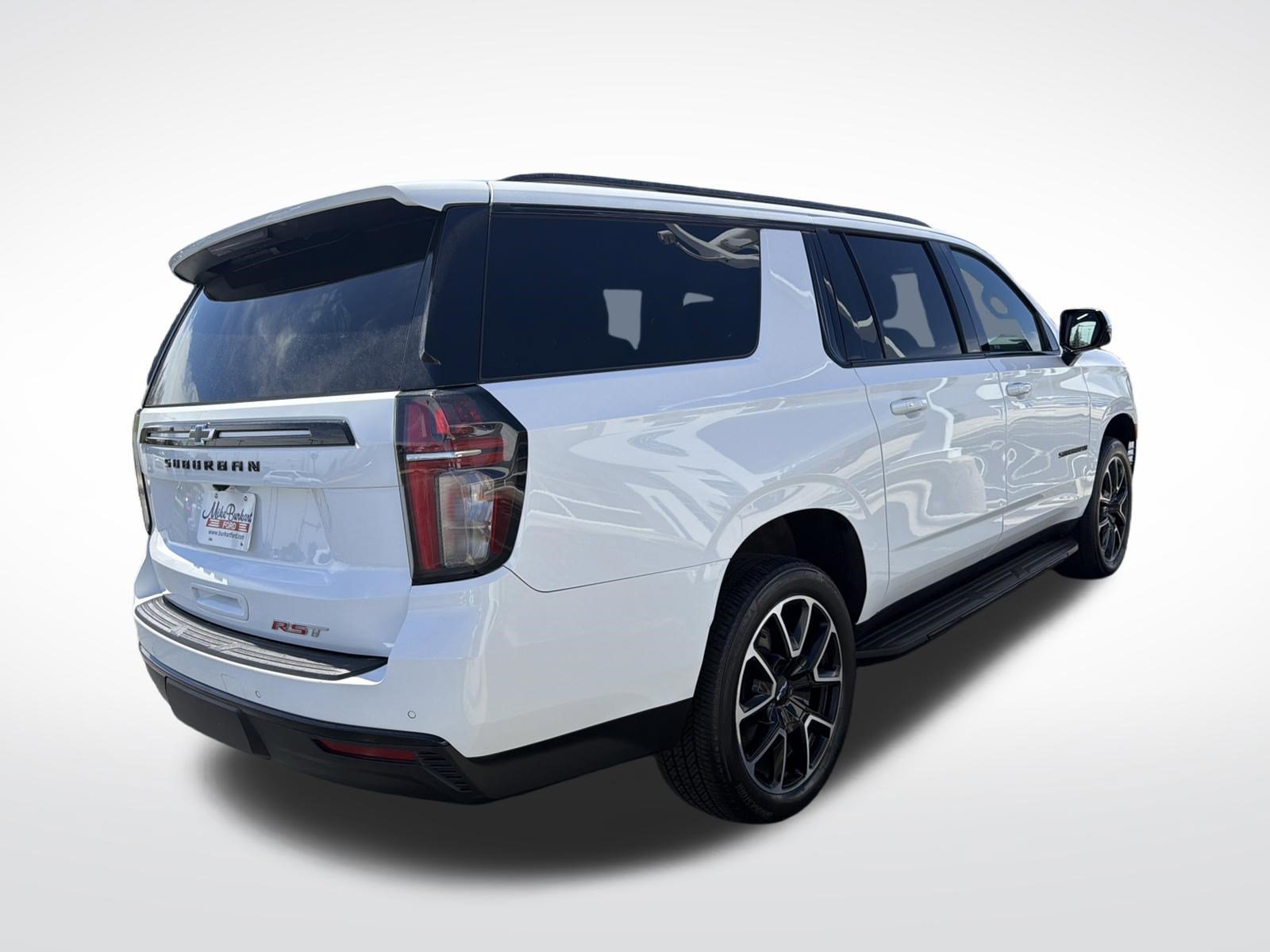 Used 2024 Chevrolet Suburban RST w/ Luxury Package AWD/4WD image 10