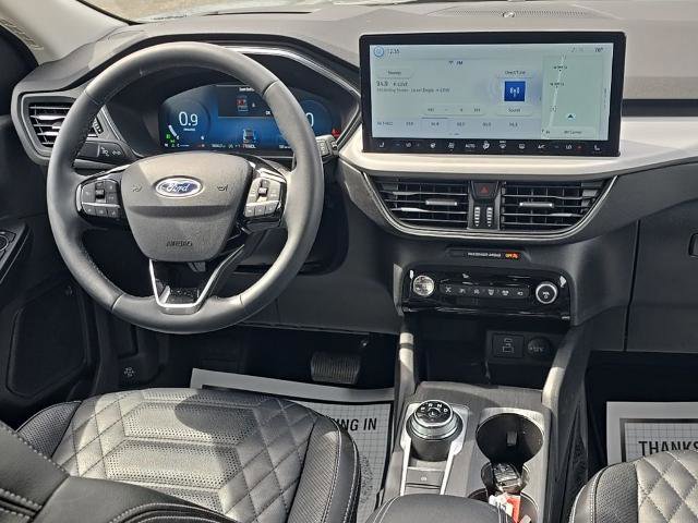 Certified 2023 Ford Escape Platinum w/ Premium Technology Package AWD/4WD image 24