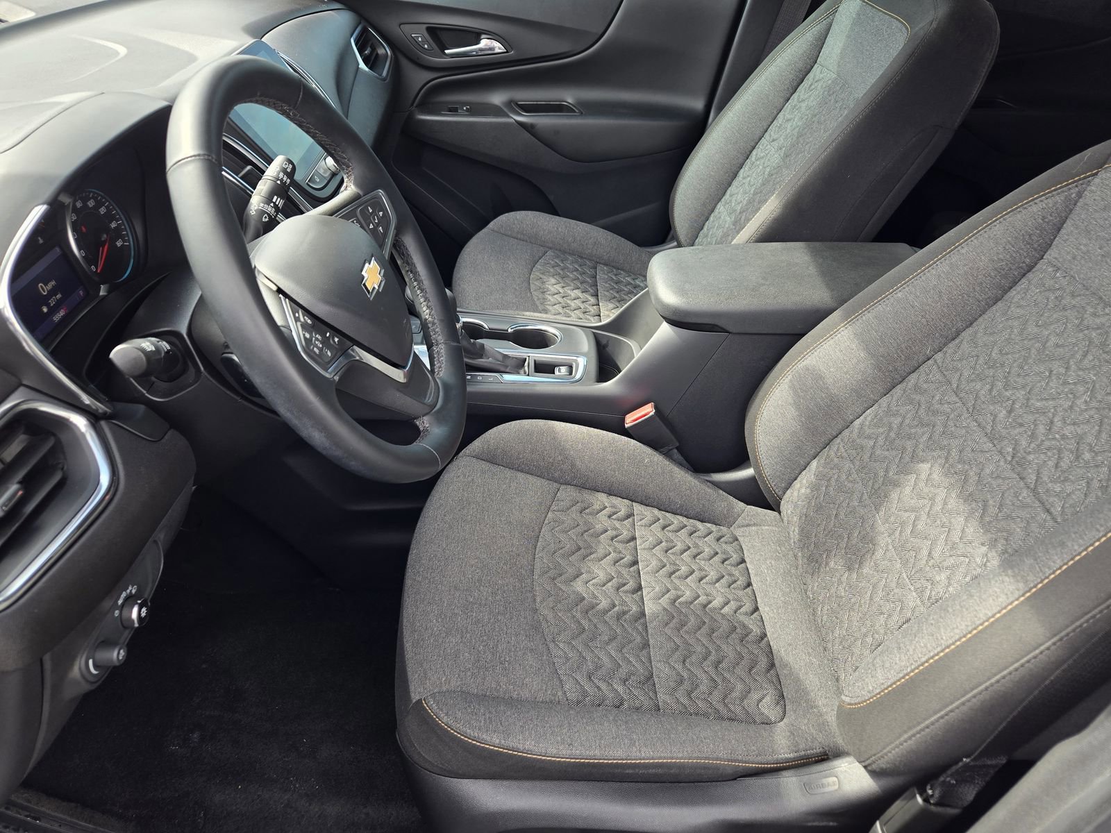 Used 2023 Chevrolet Equinox LT FWD image 10