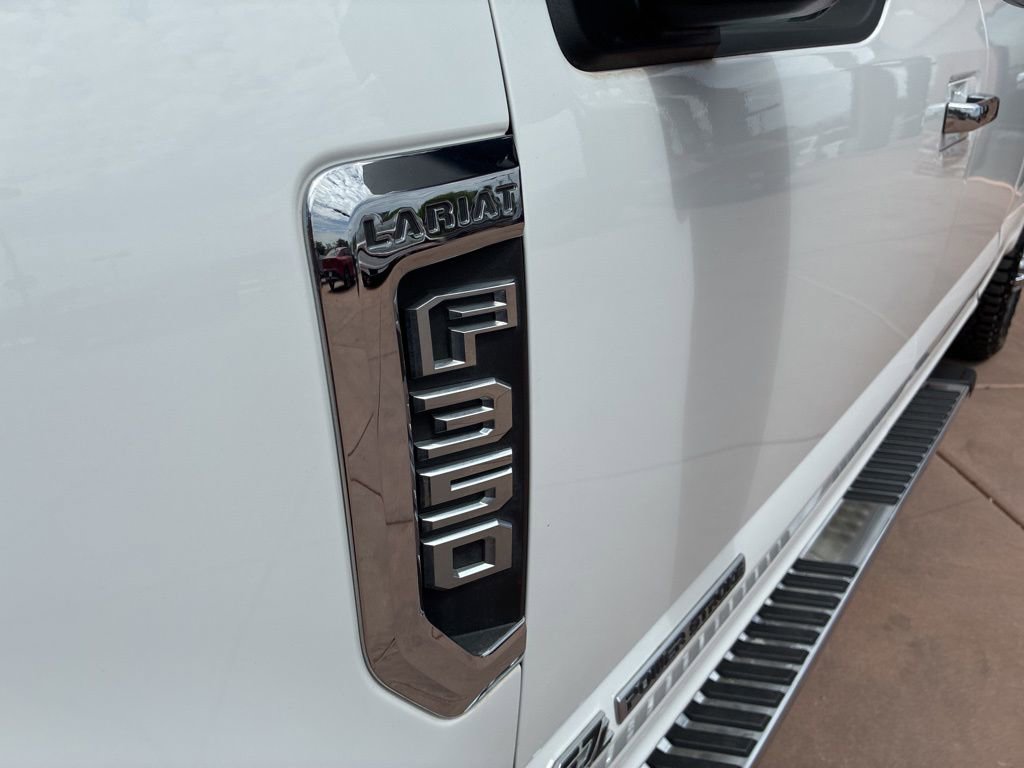 Certified 2019 Ford F350 Lariat w/ Chrome Package AWD/4WD image 4