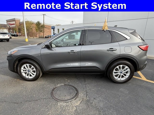 Certified 2022 Ford Escape SE w/ Convenience Package image 3