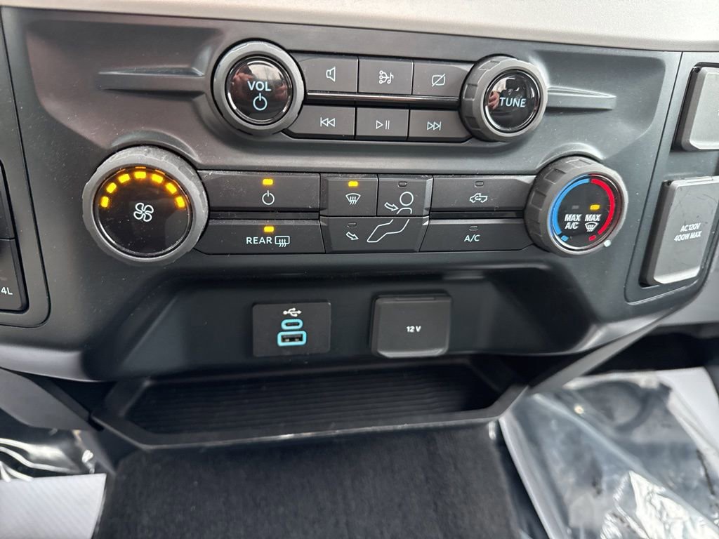 Certified 2023 Ford F250 XLT w/ 360-Degree Camera Package AWD/4WD image 17
