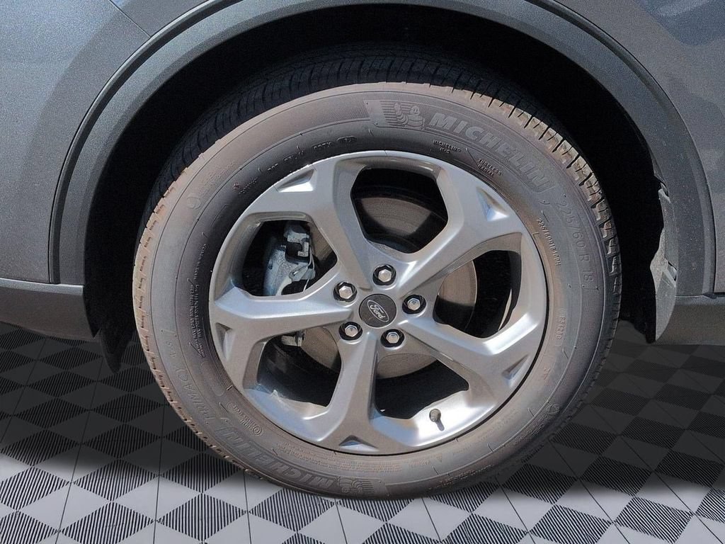 Certified 2025 Ford Escape ST-Line AWD/4WD image 29