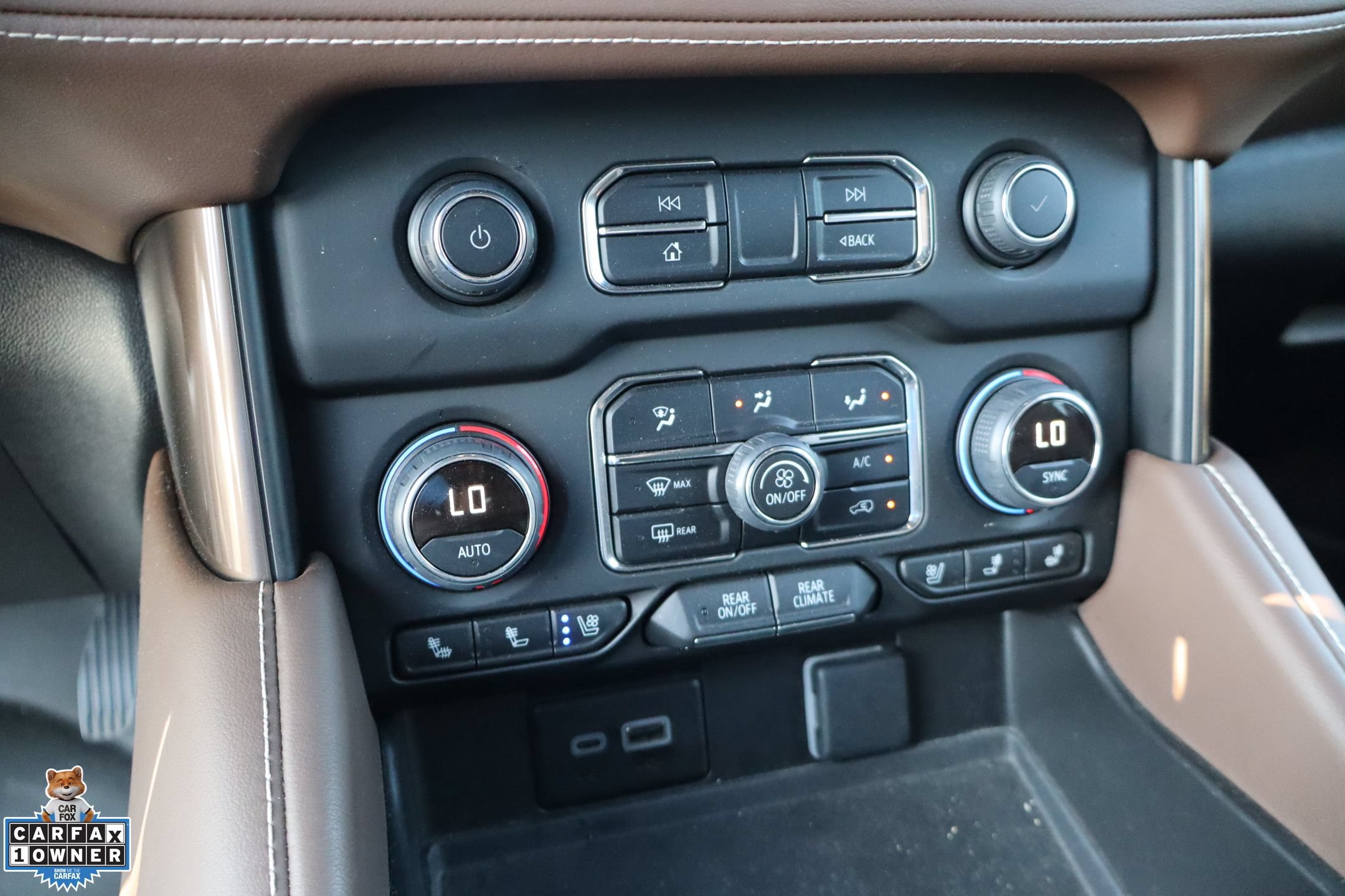 Used 2024 Chevrolet Tahoe High Country AWD/4WD image 21
