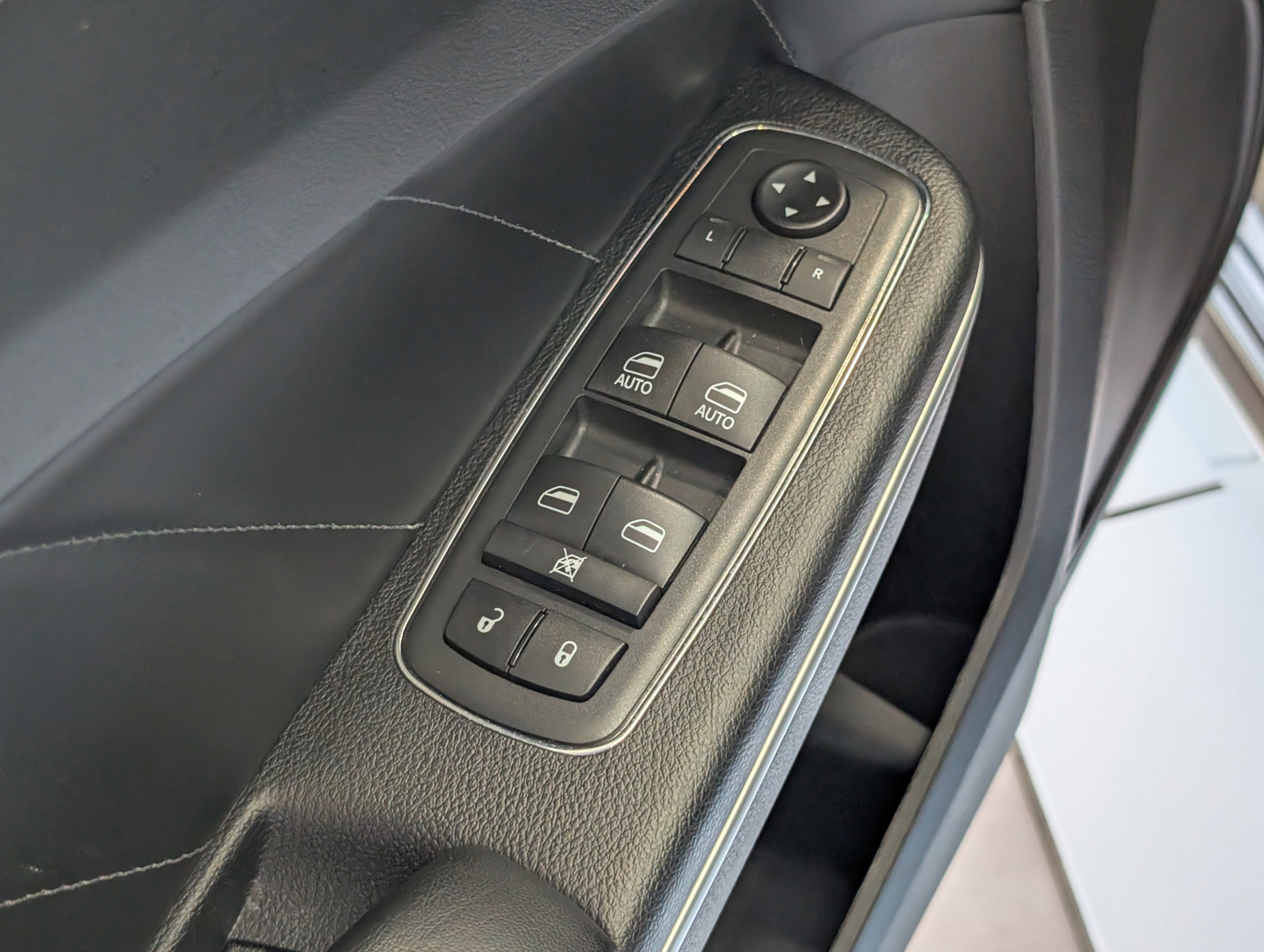 Used 2020 Dodge Charger Scat Pack w/ Plus Group RWD image 18