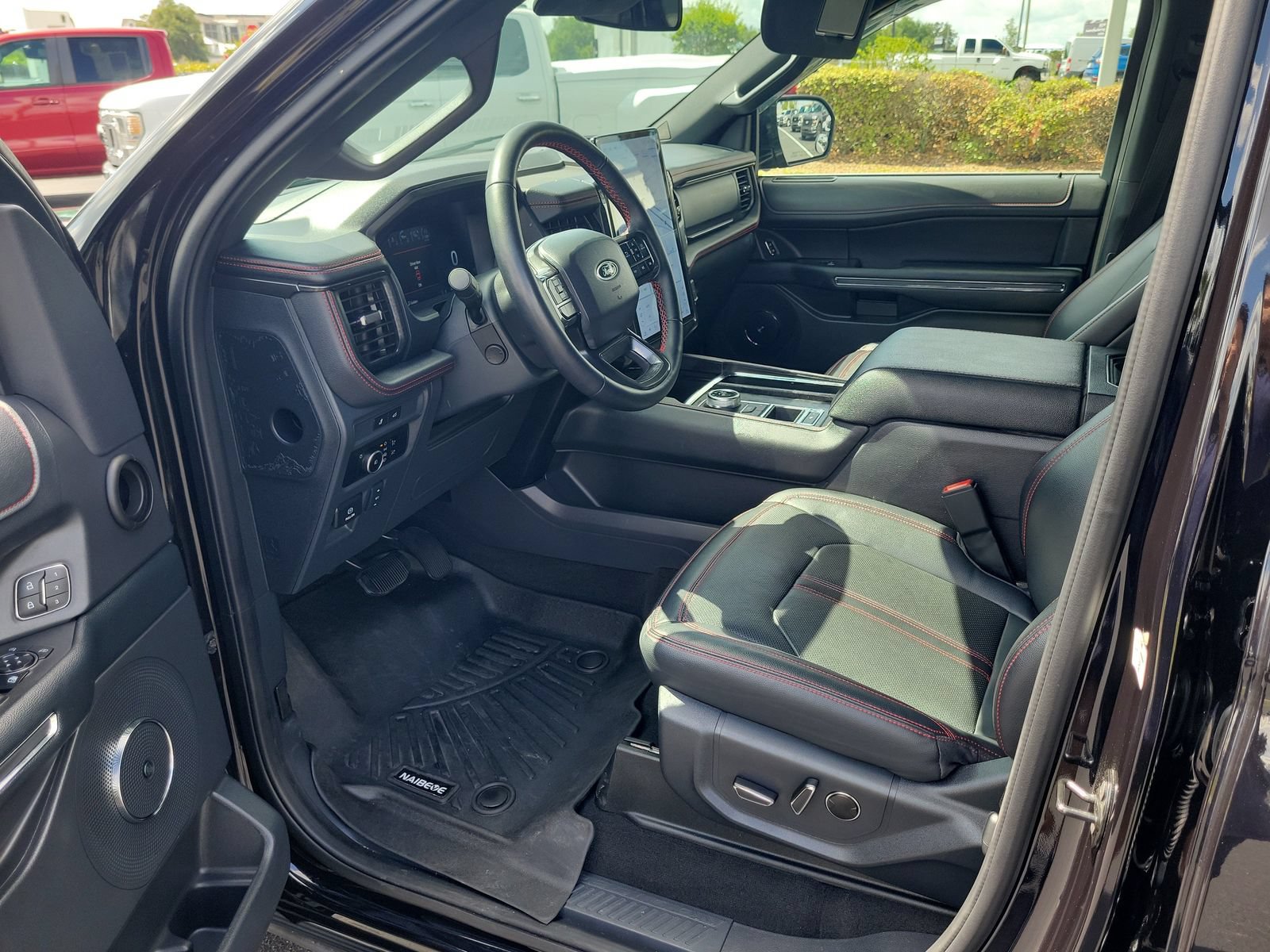 Certified 2024 Ford Expedition Limited RWD image 17