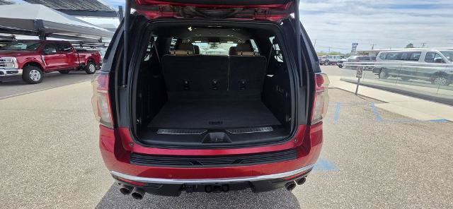 Used 2024 Chevrolet Suburban Premier AWD/4WD image 9