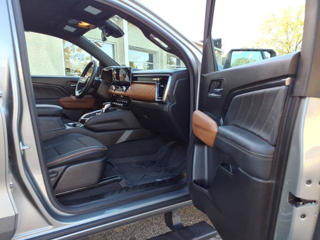 Used 2024 GMC Canyon AT4 AWD/4WD image 17