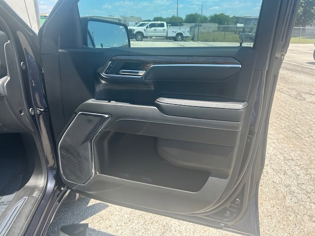 Used 2024 GMC Sierra 1500 Elevation RWD image 9
