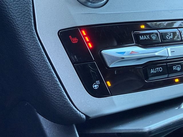 Certified 2022 Ford Explorer XLT w/ Equipment Group 202A image 12