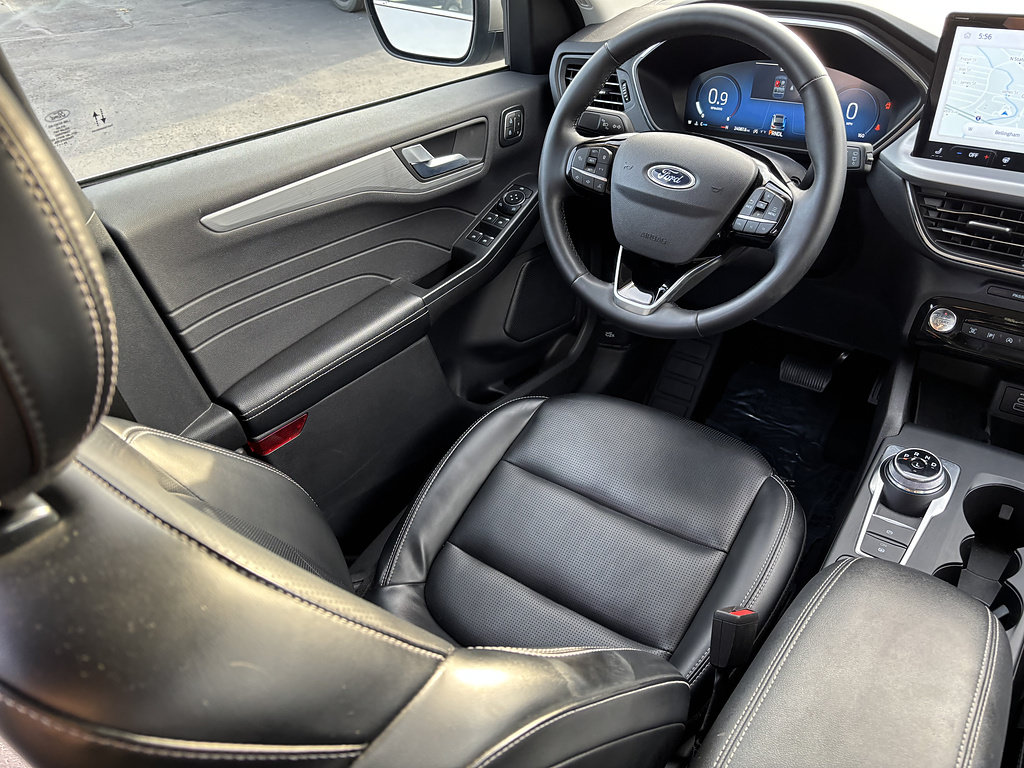 Certified 2024 Ford Escape Platinum AWD/4WD image 19
