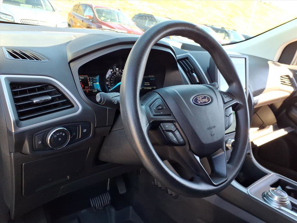 Certified 2022 Ford Edge SE image 12