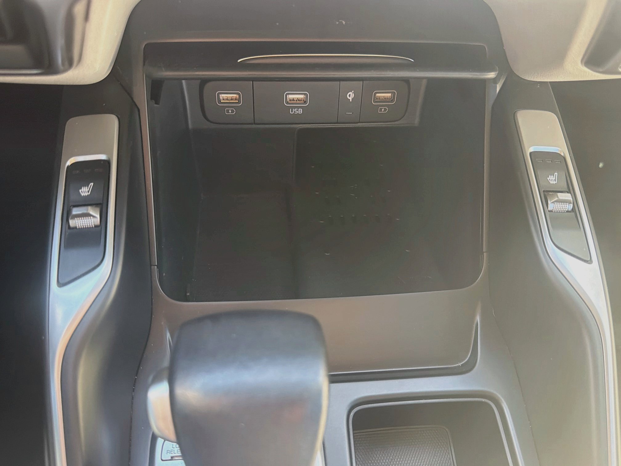 Used 2023 Kia Sorento S w/ Panoramic Sunroof Package AWD/4WD image 24