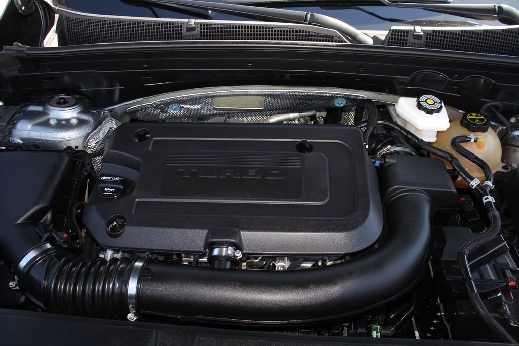 Used 2025 Buick Envision Preferred AWD/4WD image 29