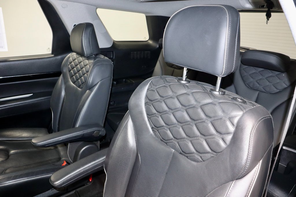 Used 2022 Hyundai Palisade Limited image 23
