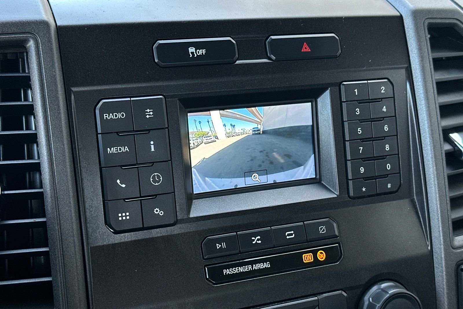 Certified 2022 Ford F250 XL w/ Power Equipment Group image 17