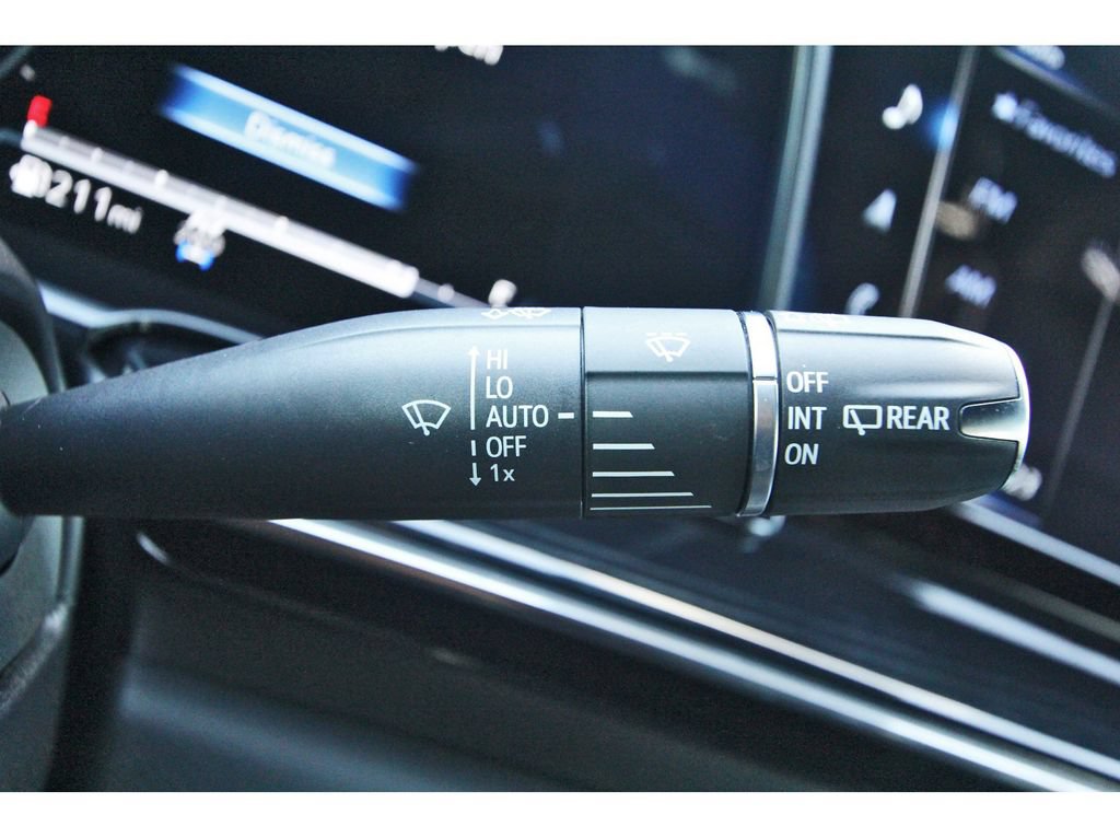 Used 2024 Cadillac Escalade Sport w/ LPO, ONYX Package AWD/4WD image 19