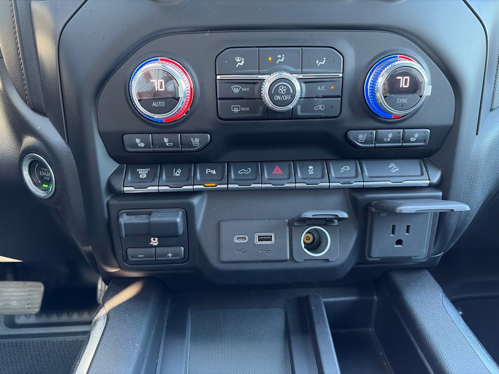 Used 2022 GMC Sierra 2500 AT4 w/ AT4 Preferred Package AWD/4WD image 33