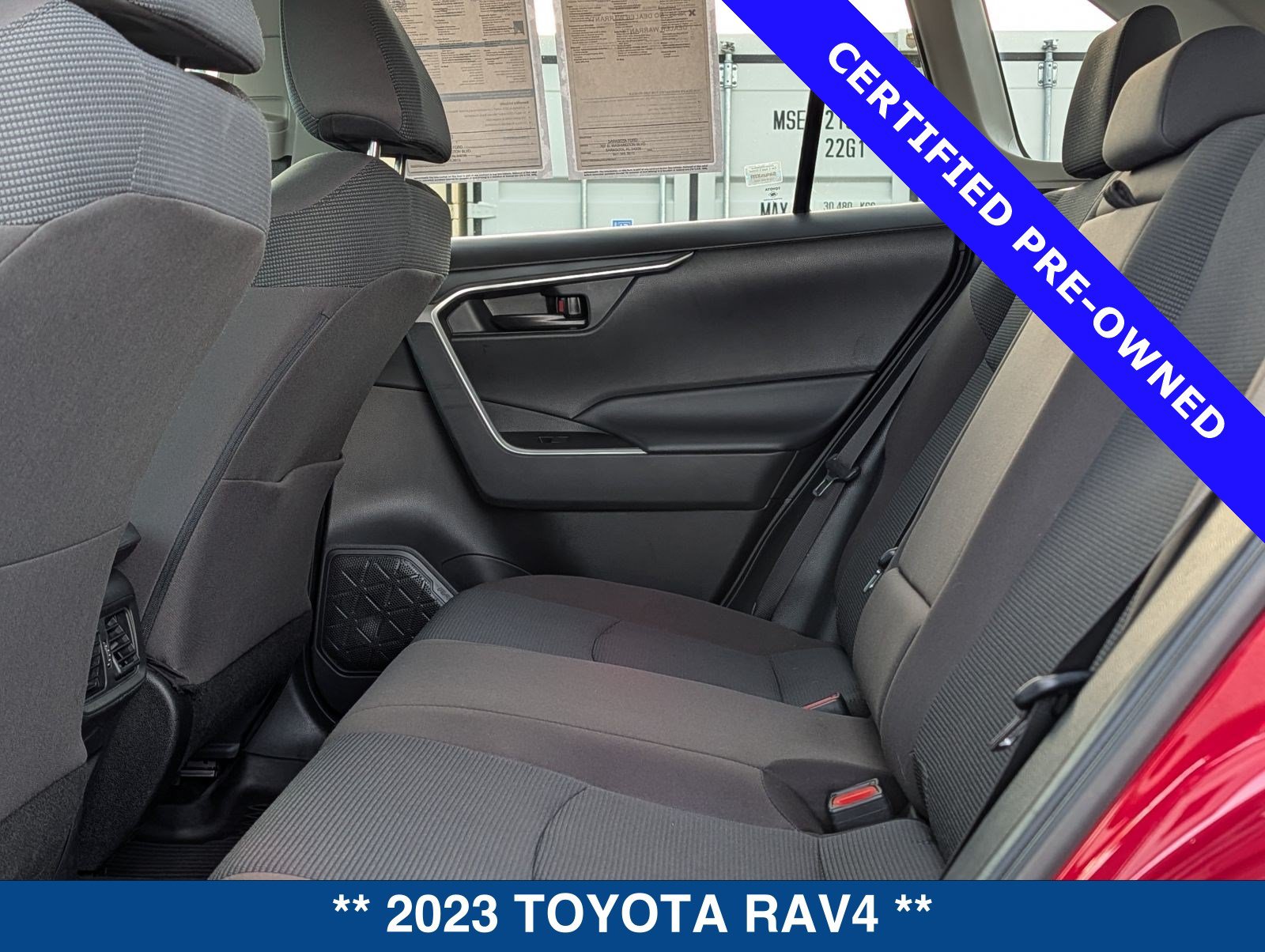 Used 2023 Toyota RAV4 LE AWD/4WD image 15