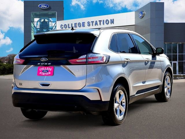 Certified 2021 Ford Edge SE image 3