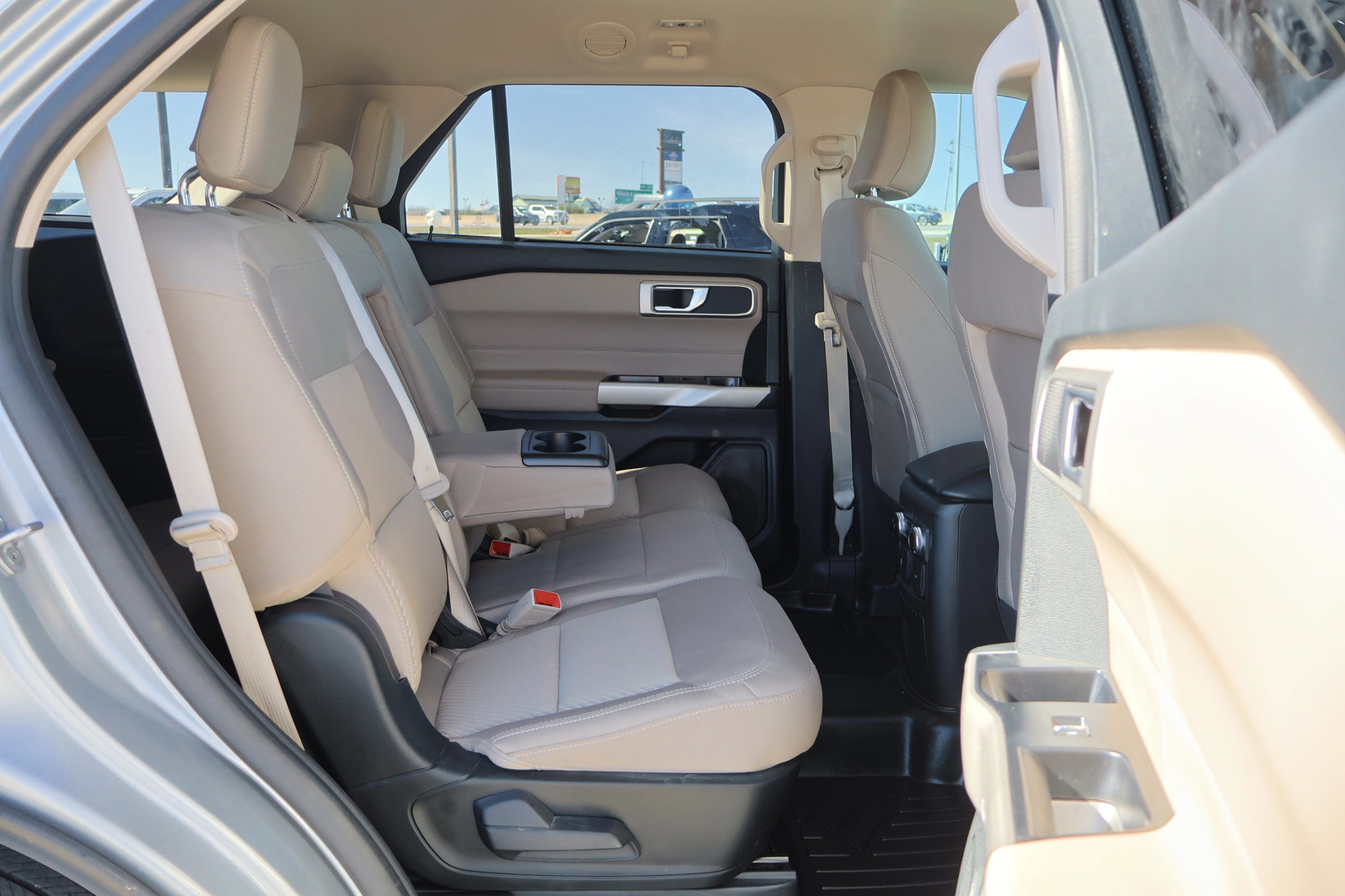 Certified 2023 Ford Explorer XLT image 46