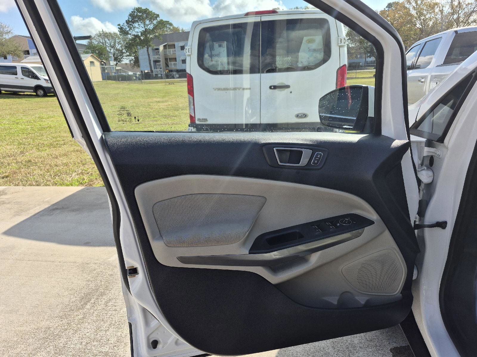 Certified 2020 Ford EcoSport SE w/ SE Convenience Package image 11