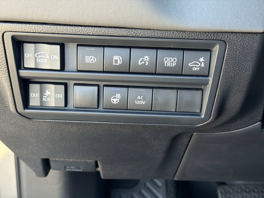 Used 2026 Toyota Sequoia Capstone AWD/4WD image 23