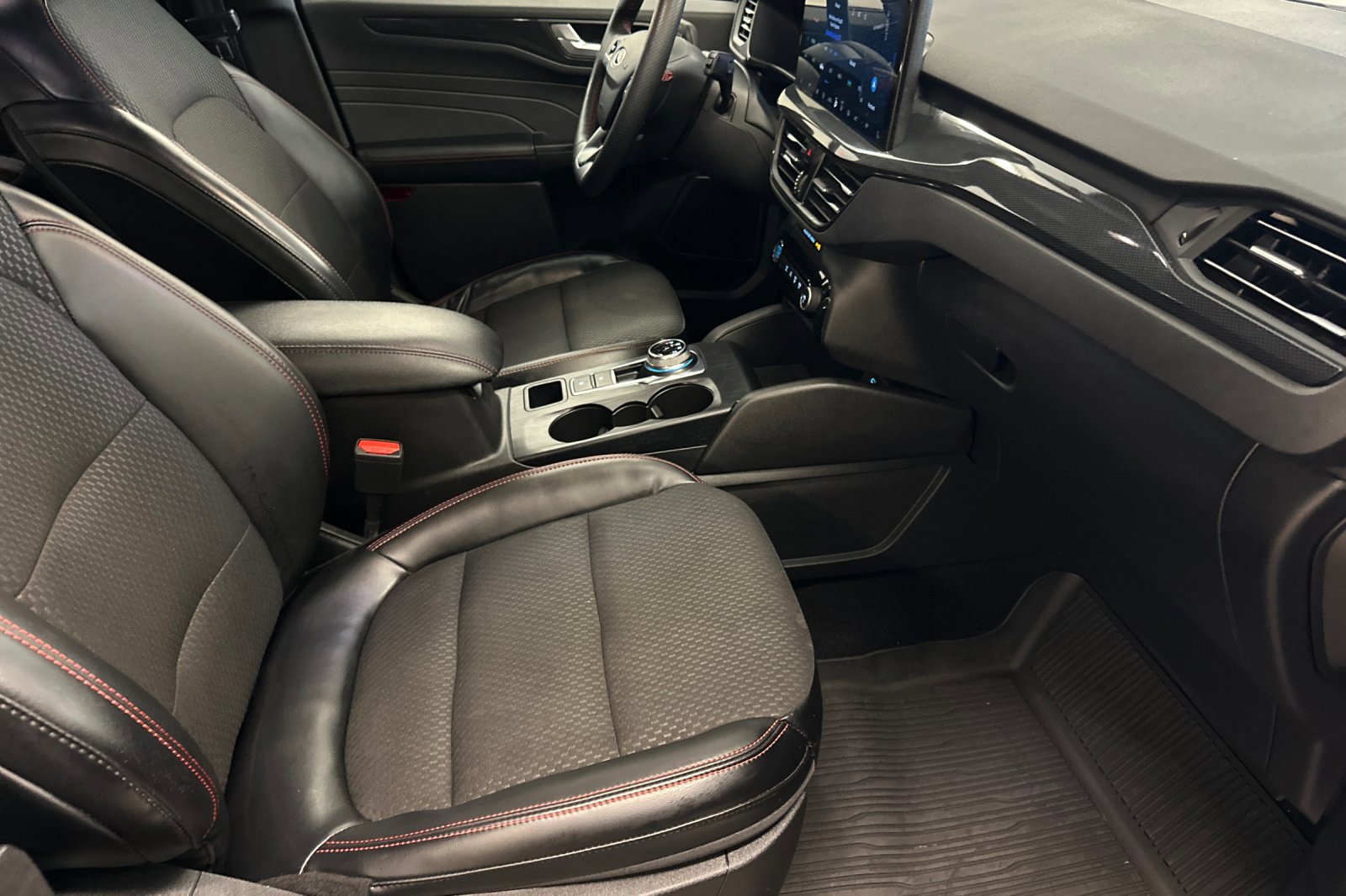 Certified 2023 Ford Escape ST-Line w/ Tech Pack #1 image 16