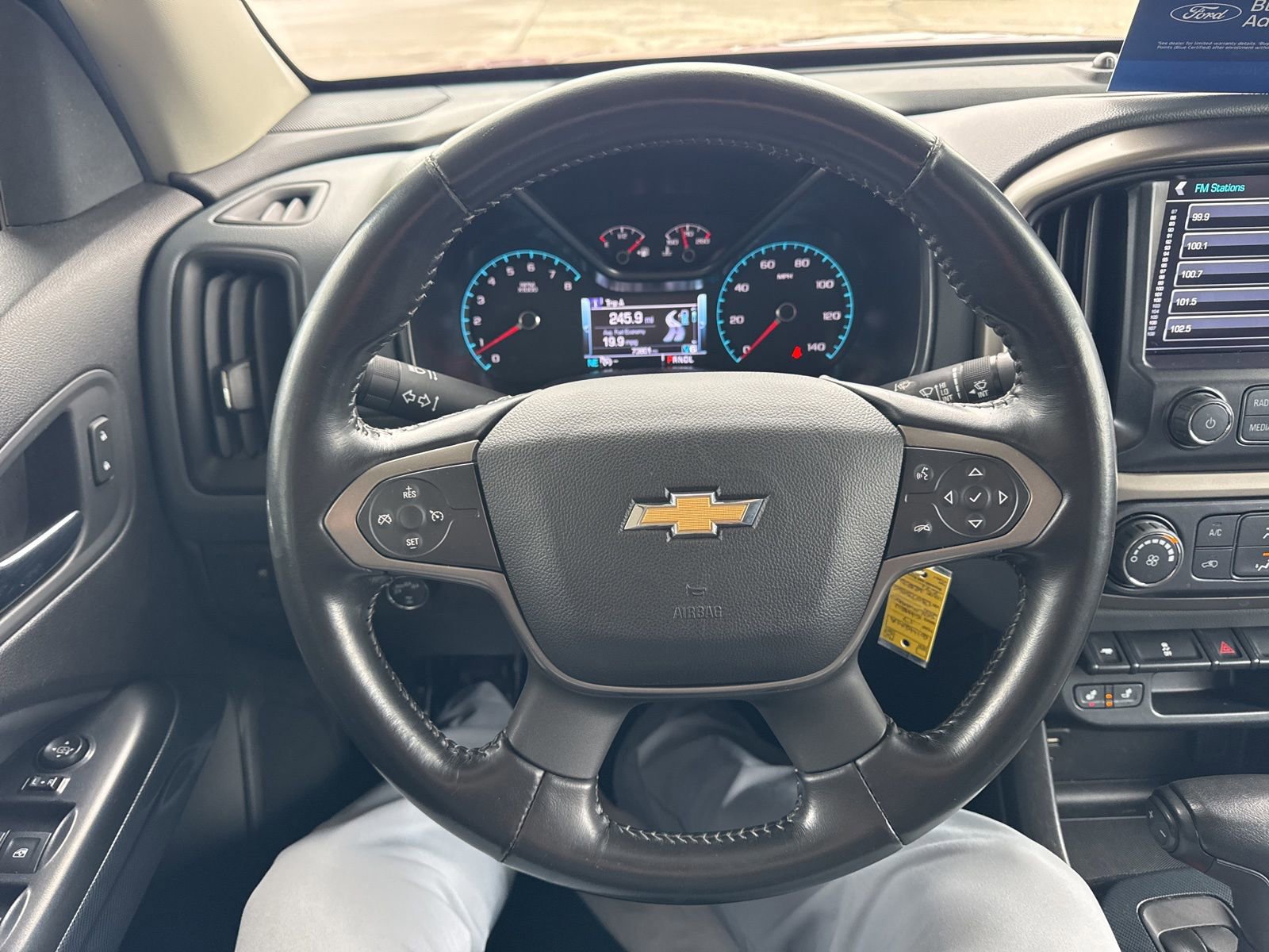 Used 2017 Chevrolet Colorado Z71 image 30