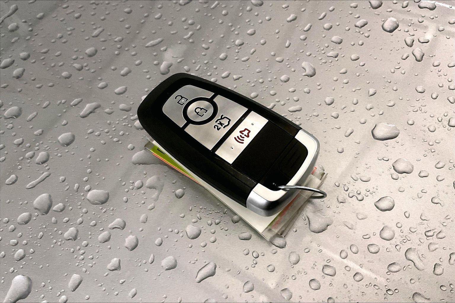 Certified 2021 Ford Explorer XLT image 11