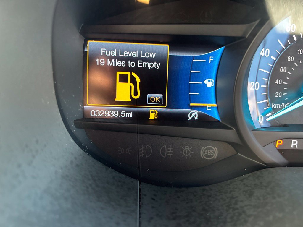 Certified 2024 Ford Edge ST-Line w/ Class II Trailer Tow Package AWD/4WD image 13