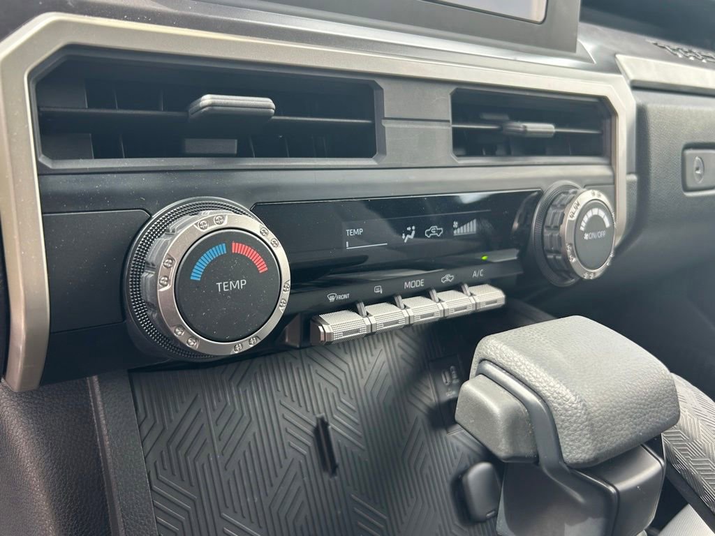 Used 2025 Toyota Tacoma SR5 RWD image 33