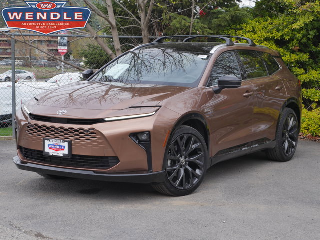 Used 2025 Toyota Crown Signia w/ Advanced Technology Package