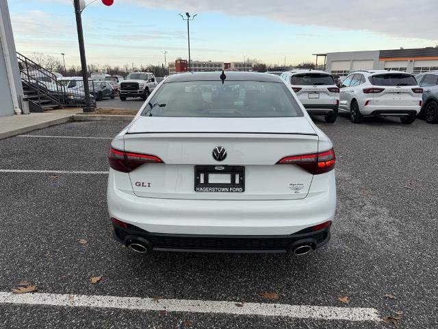 Used 2023 Volkswagen Jetta GLI Autobahn image 4