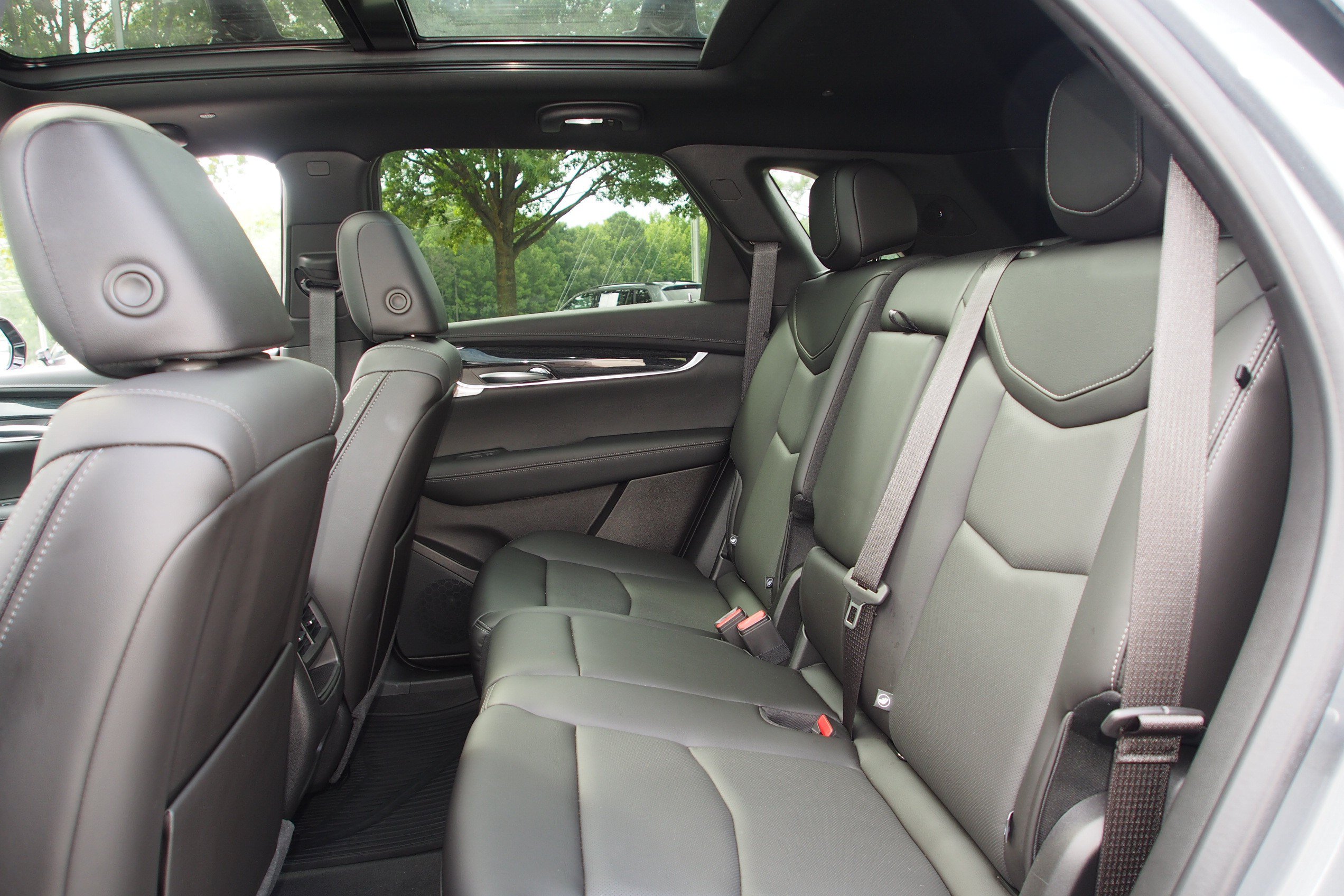 Used 2022 Cadillac XT5 Premium Luxury w/ Technology Package FWD image 21