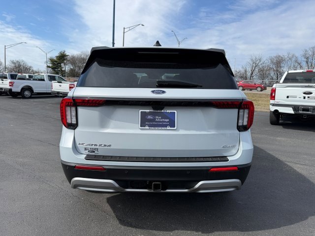 Certified 2025 Ford Explorer Platinum w/ LUX Leather Package image 4