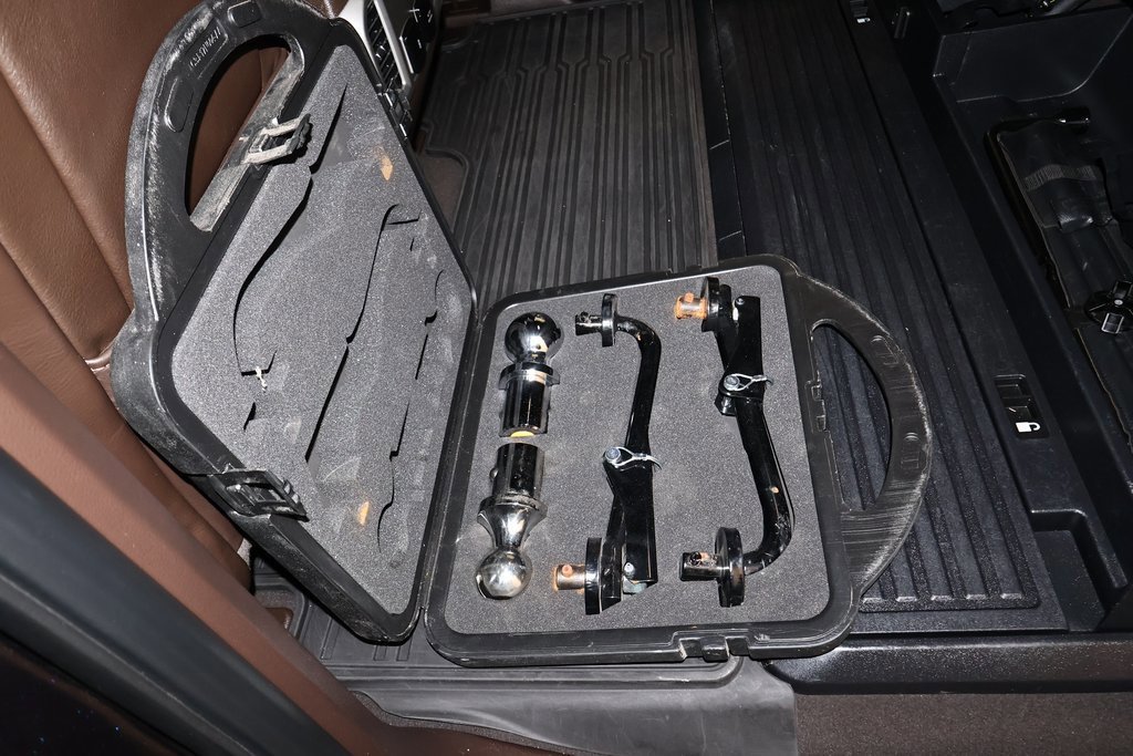 Certified 2022 Ford F450 King Ranch w/ FX4 Off-Road Package image 21