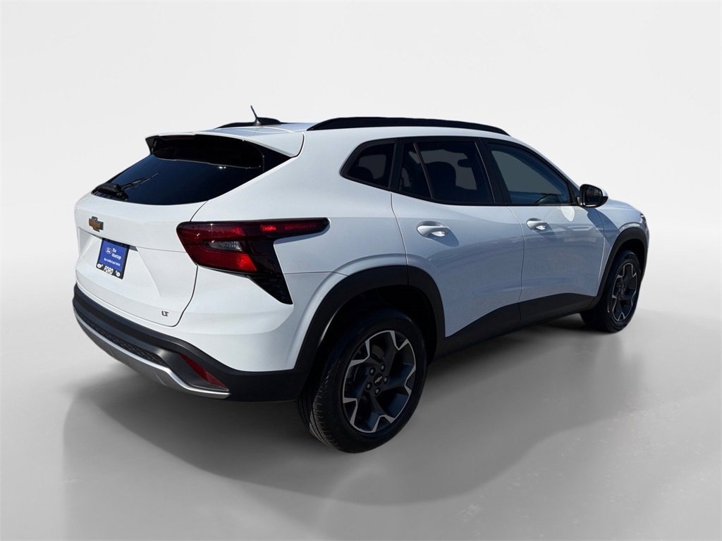 Used 2024 Chevrolet Trax LT image 4