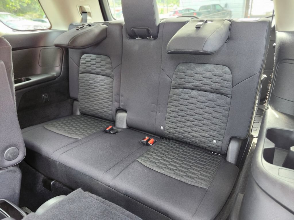 Used 2022 Nissan Pathfinder SV w/ SV Premium Package AWD/4WD image 17