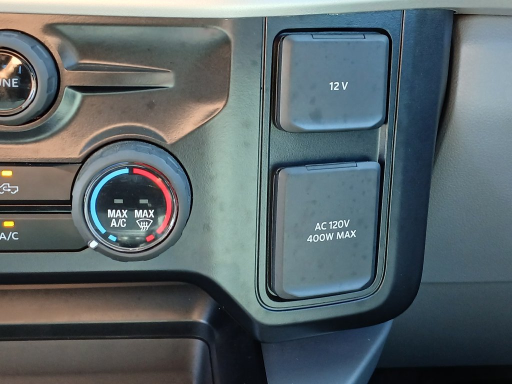 Certified 2025 Ford F250 XLT w/ FX4 Off-Road Package AWD/4WD image 18