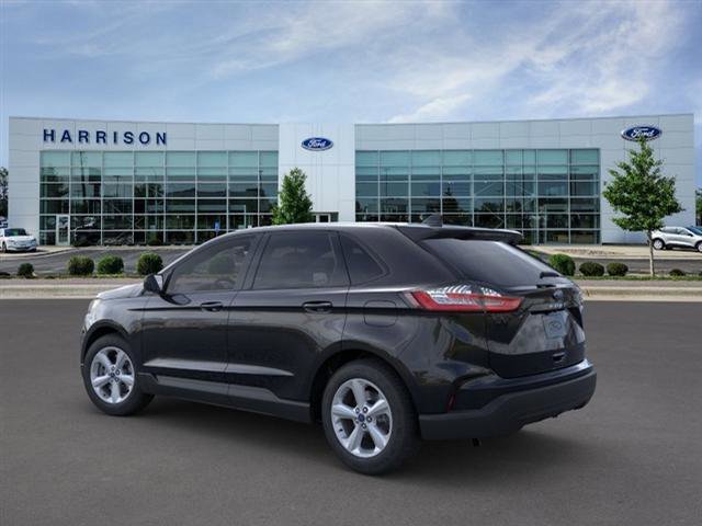 Certified 2024 Ford Edge SE image 4