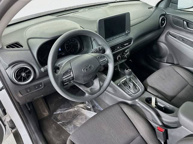 Used 2022 Hyundai Kona SEL w/ Cargo Package AWD/4WD image 2