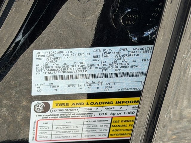 Certified 2025 Ford Expedition Active AWD/4WD image 27