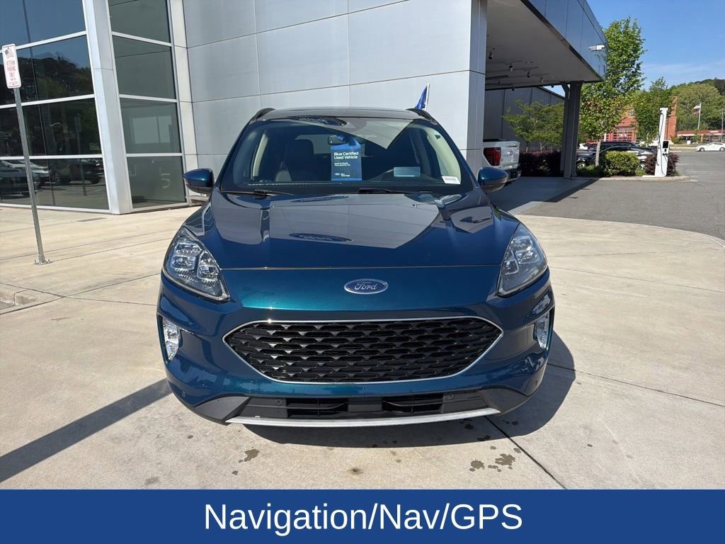 Certified 2020 Ford Escape Titanium AWD/4WD image 3
