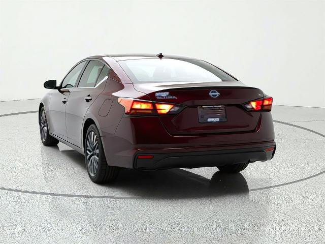 Used 2025 Nissan Altima 2.5 SV FWD image 6