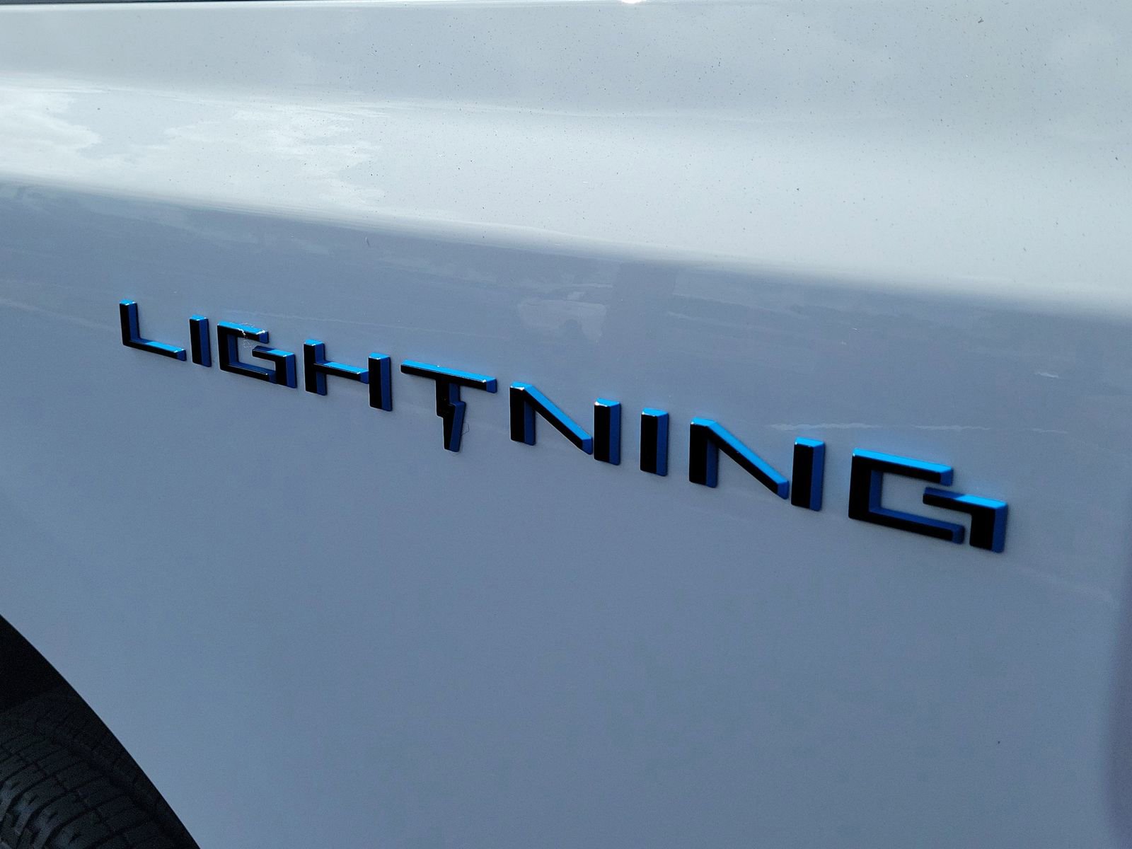 Certified 2025 Ford F150 Lightning XLT AWD/4WD image 7