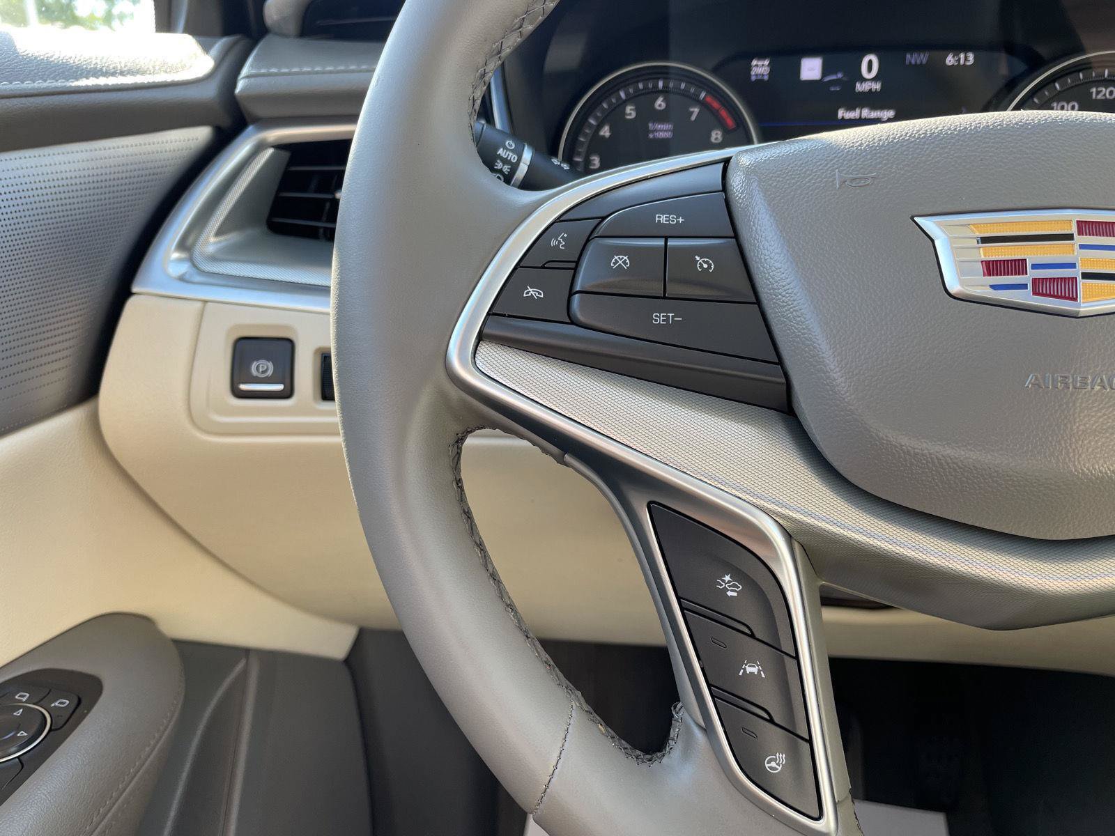 Used 2025 Cadillac XT5 Premium Luxury w/ Technology Package AWD/4WD image 13