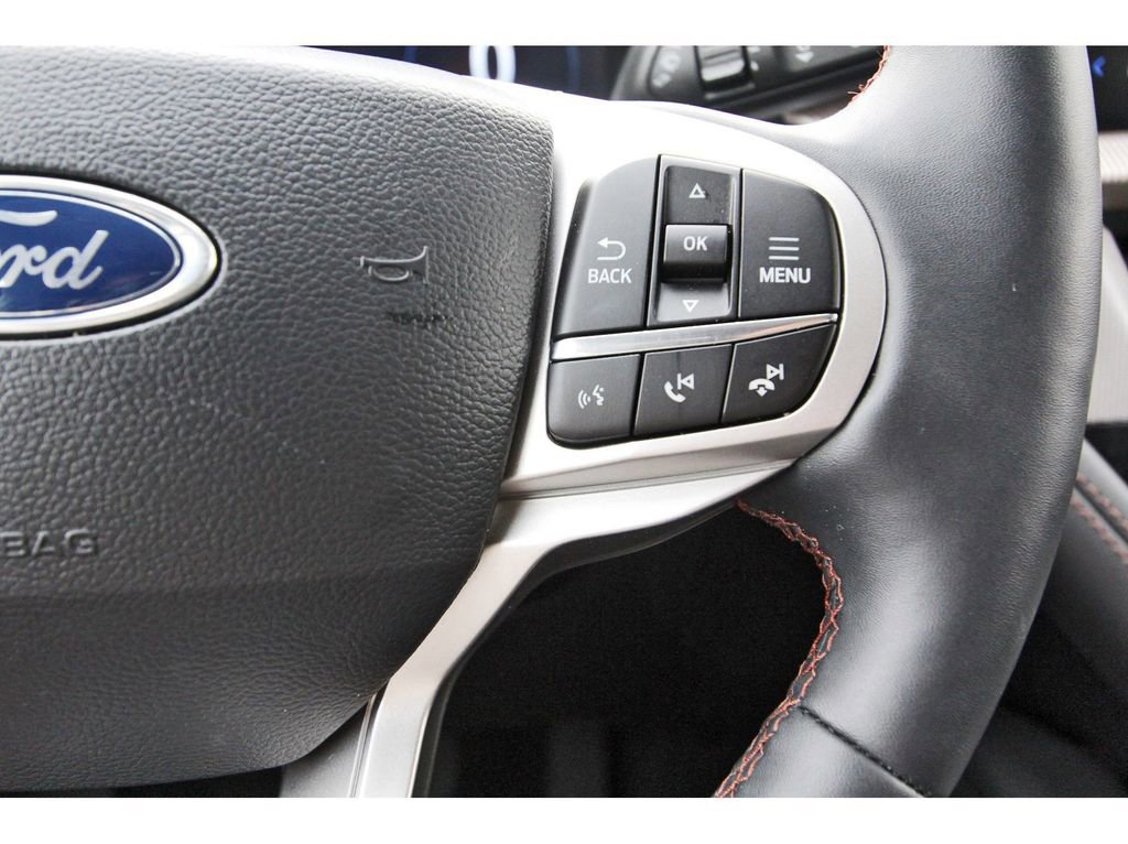 Certified 2025 Ford Explorer Active w/ Active Comfort Package image 20