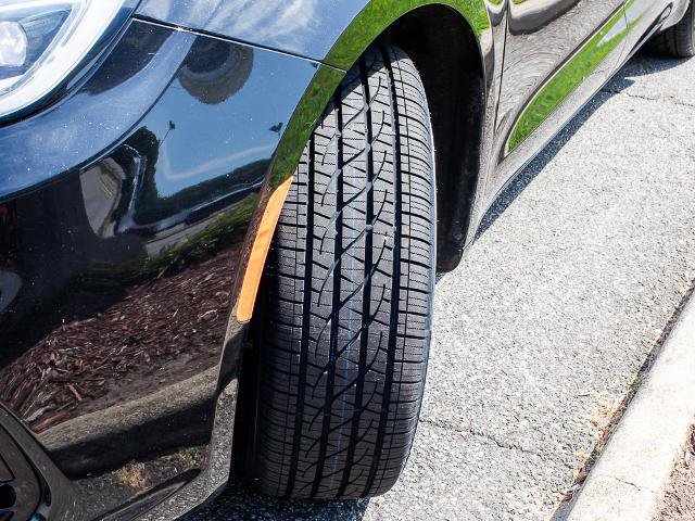 Used 2025 Chrysler Pacifica Limited FWD image 9