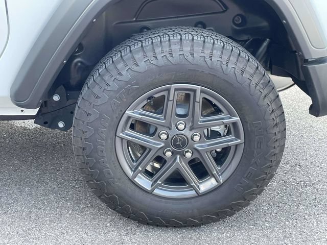Used 2026 Jeep Wrangler Sport AWD/4WD image 22